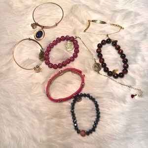 Mixed Bracelet Lot 8 piece Pink Faux Fur Zodiac Beaded Gold Tone‎ Bundle